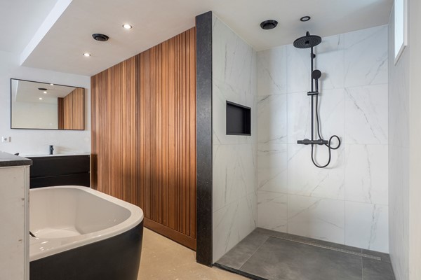 Medium property photo - Heistraat 44, 6142 AL Einighausen